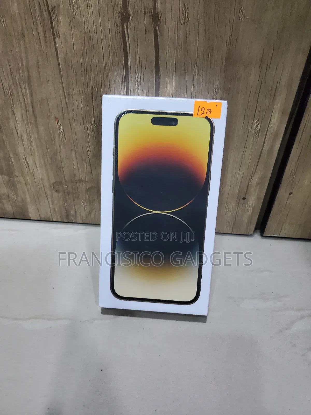 New Apple iPhone 14 Pro Max 128 GB Gold