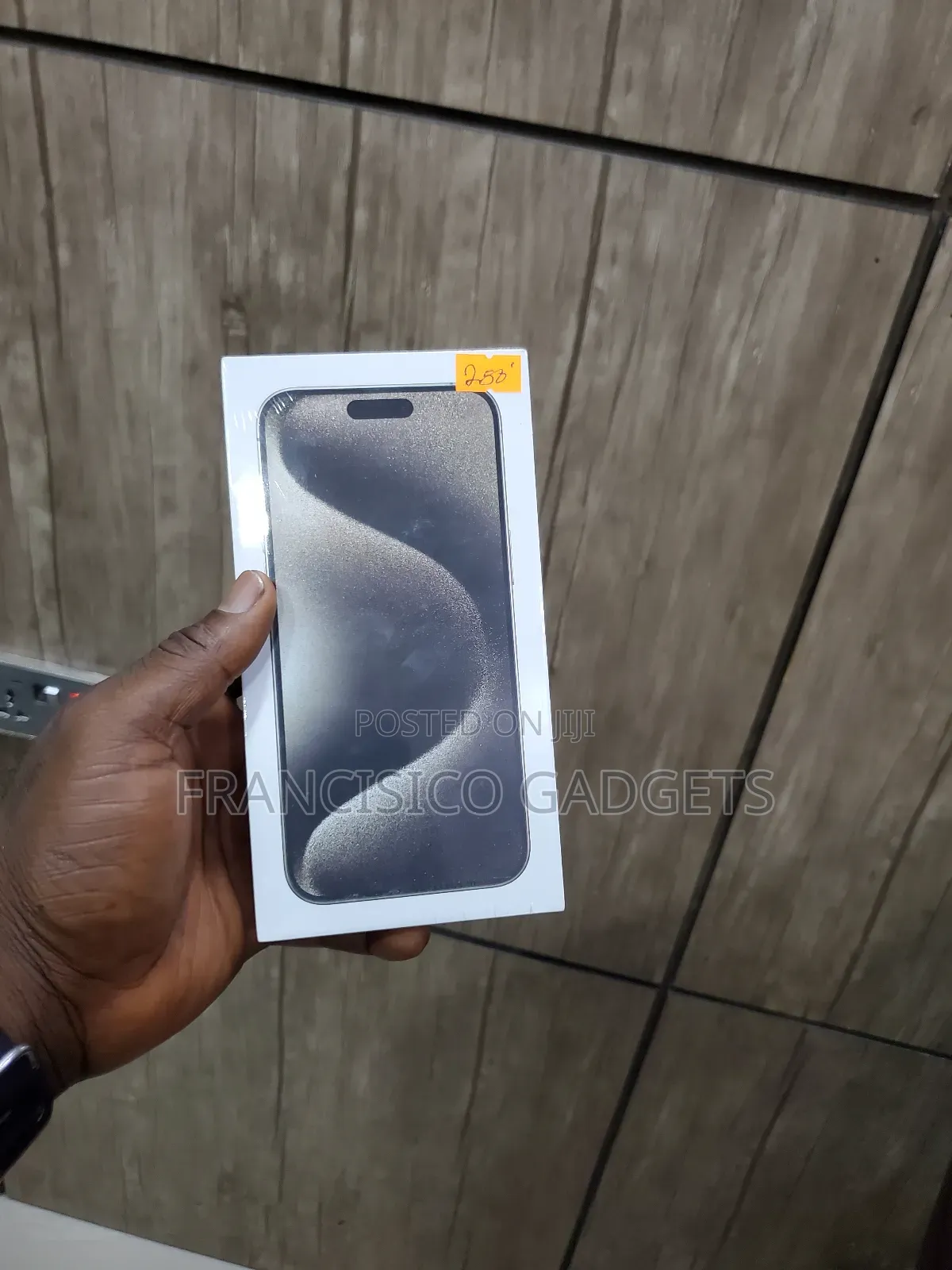 New Apple iPhone 15 Pro Max 512 GB Gold