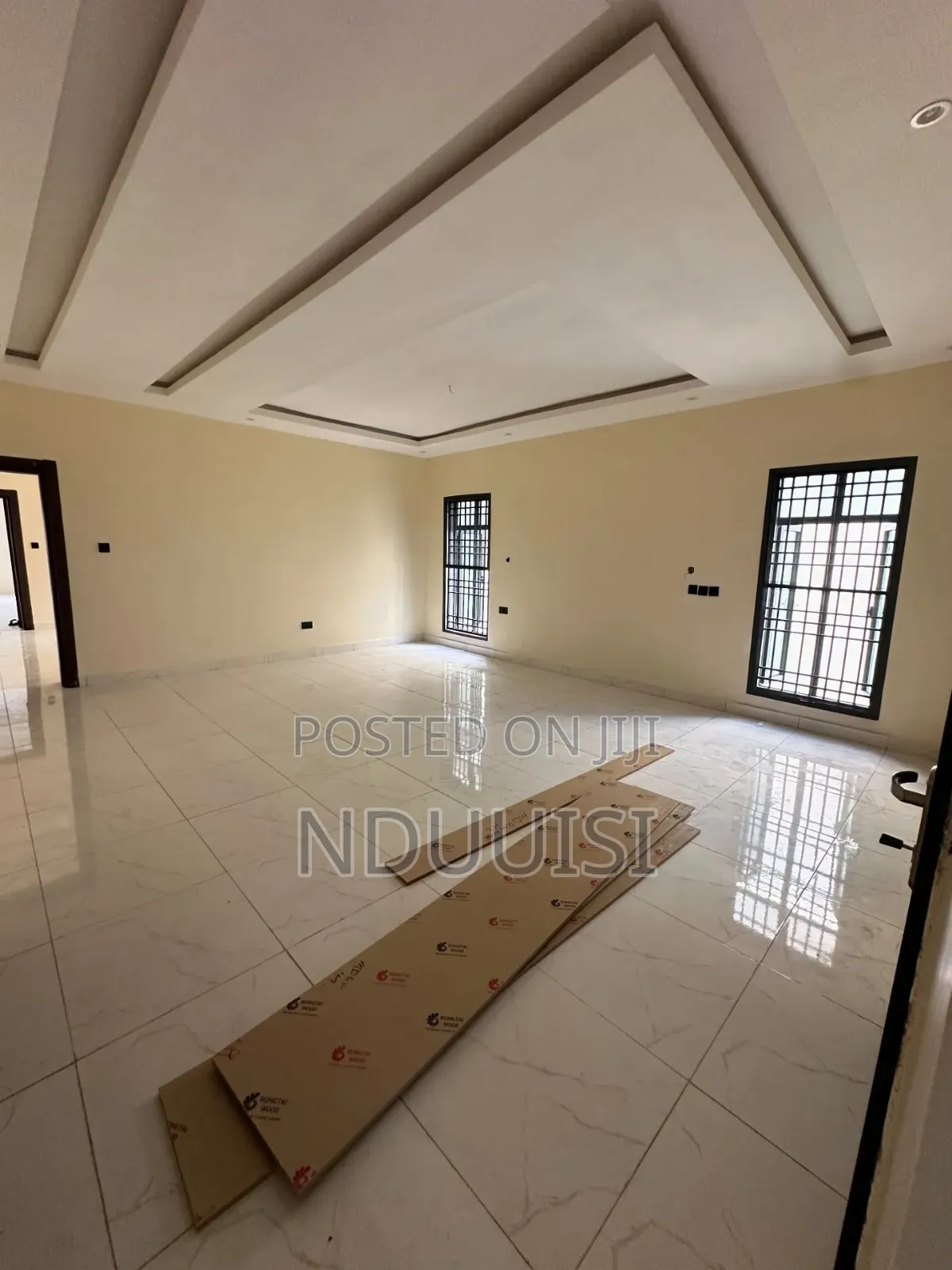 5bdrm Duplex in Gwarinpa for sale