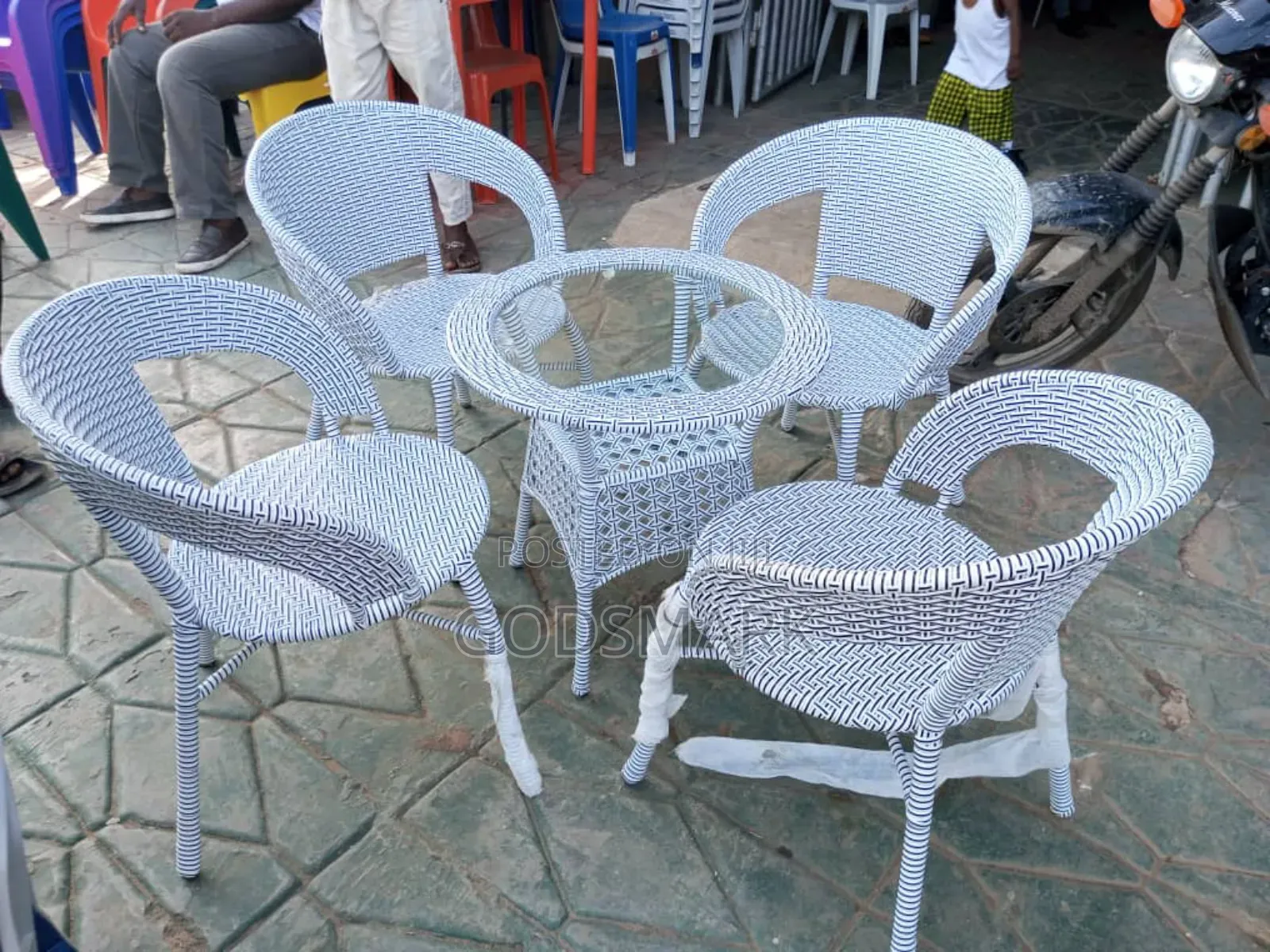 Outdoor Table and 4 Chairs