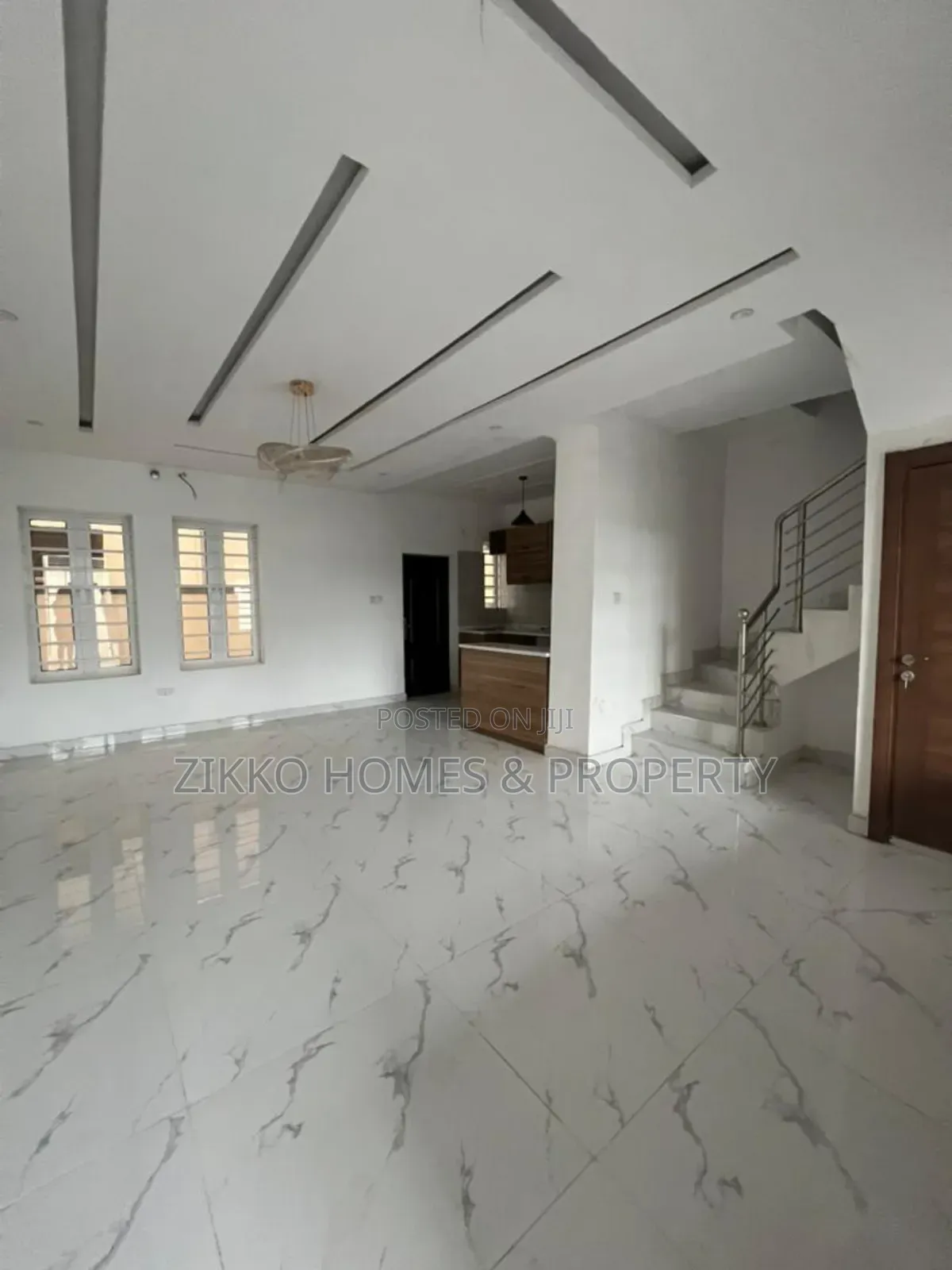 3bdrm Townhouse/Terrace in Ajah for Sale