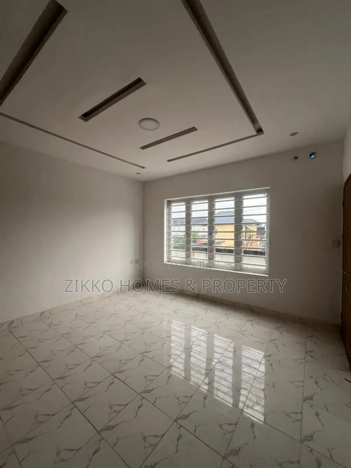 3bdrm Townhouse/Terrace in Ajah for Sale