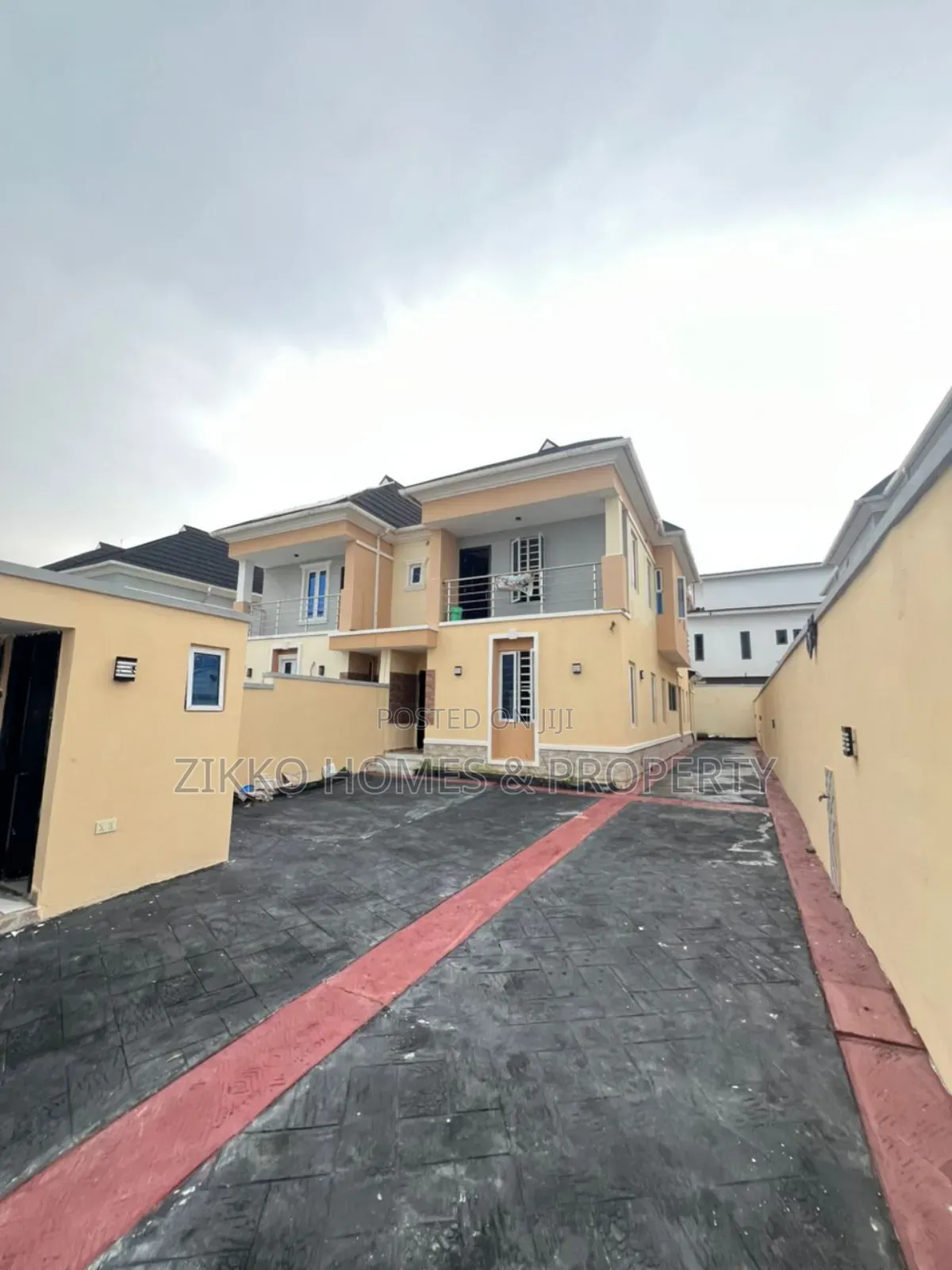 4bdrm Duplex in Ajah for sale