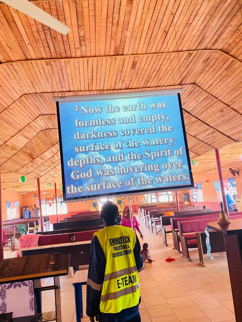 Projectors For Crusade And Presentations Lagos Warri ,Abuja