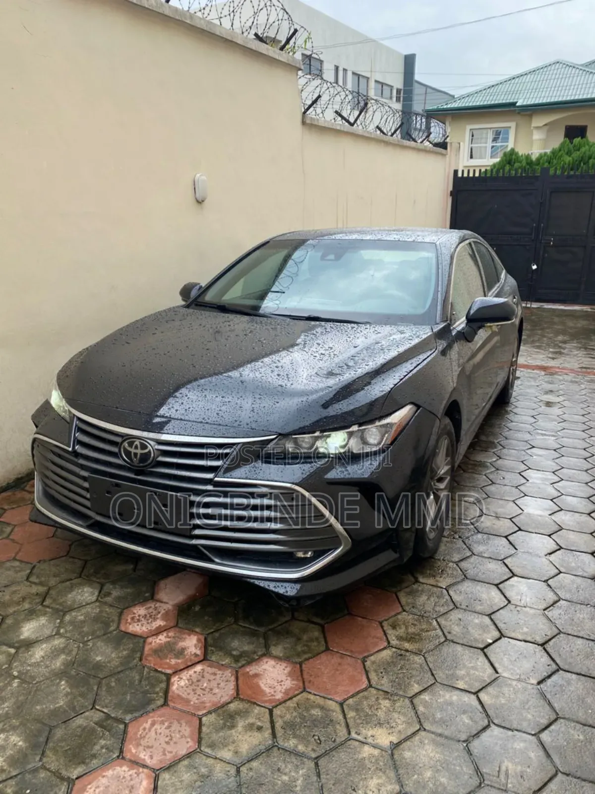 Toyota Avalon XLE 2021 Black