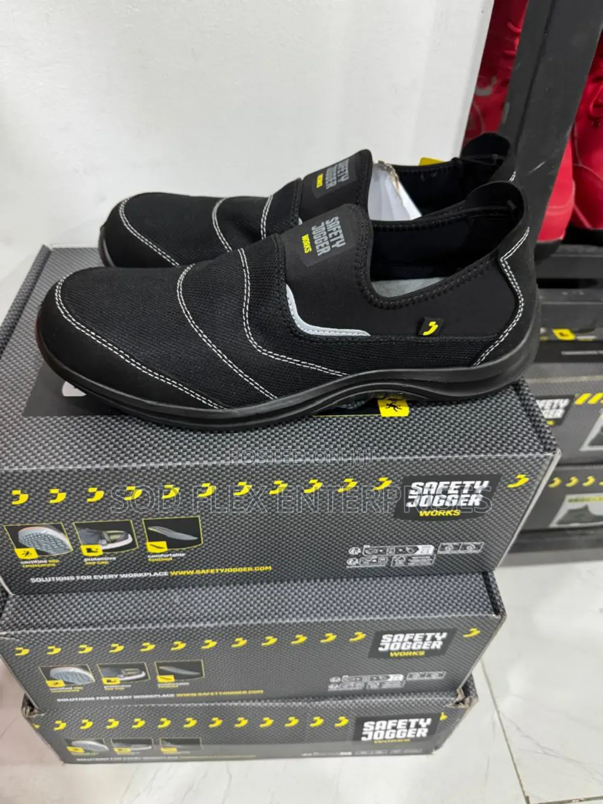 Yukon Safety Joggers Durable Safety Shoe