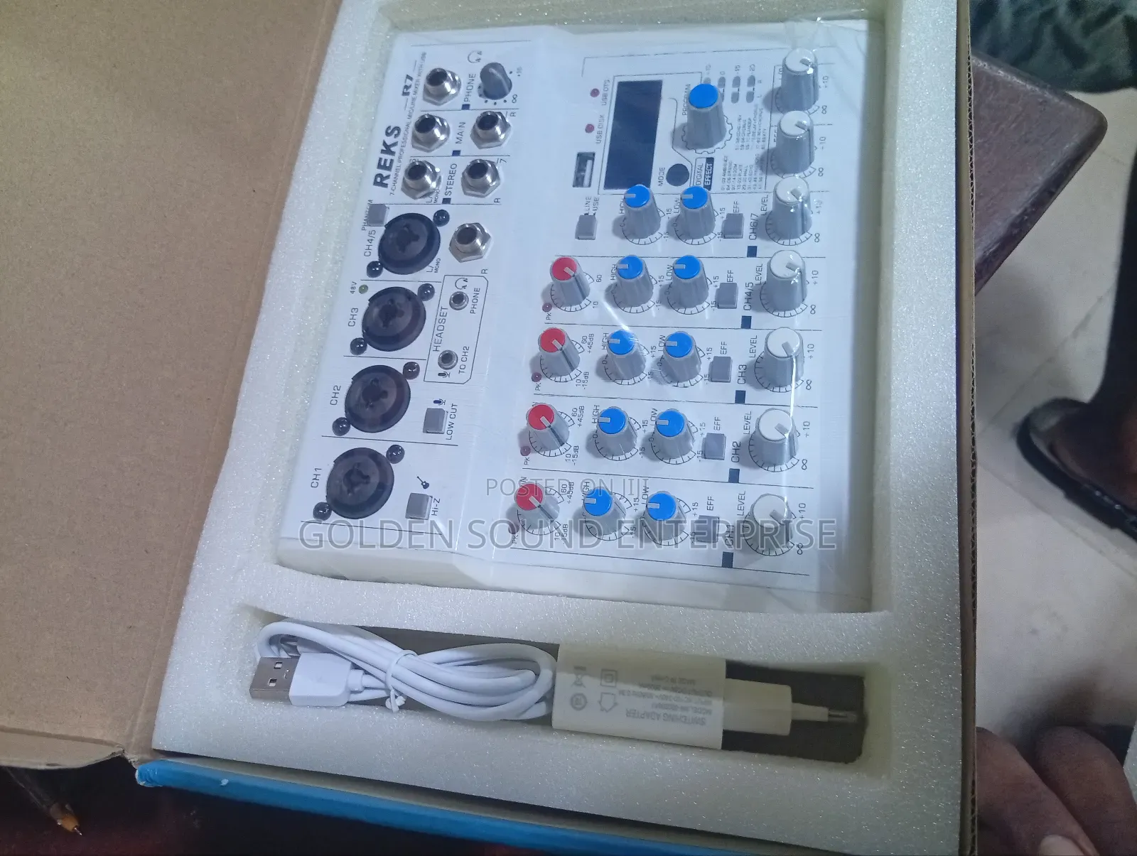 Reks Professional Flat Mixer 7 Channels