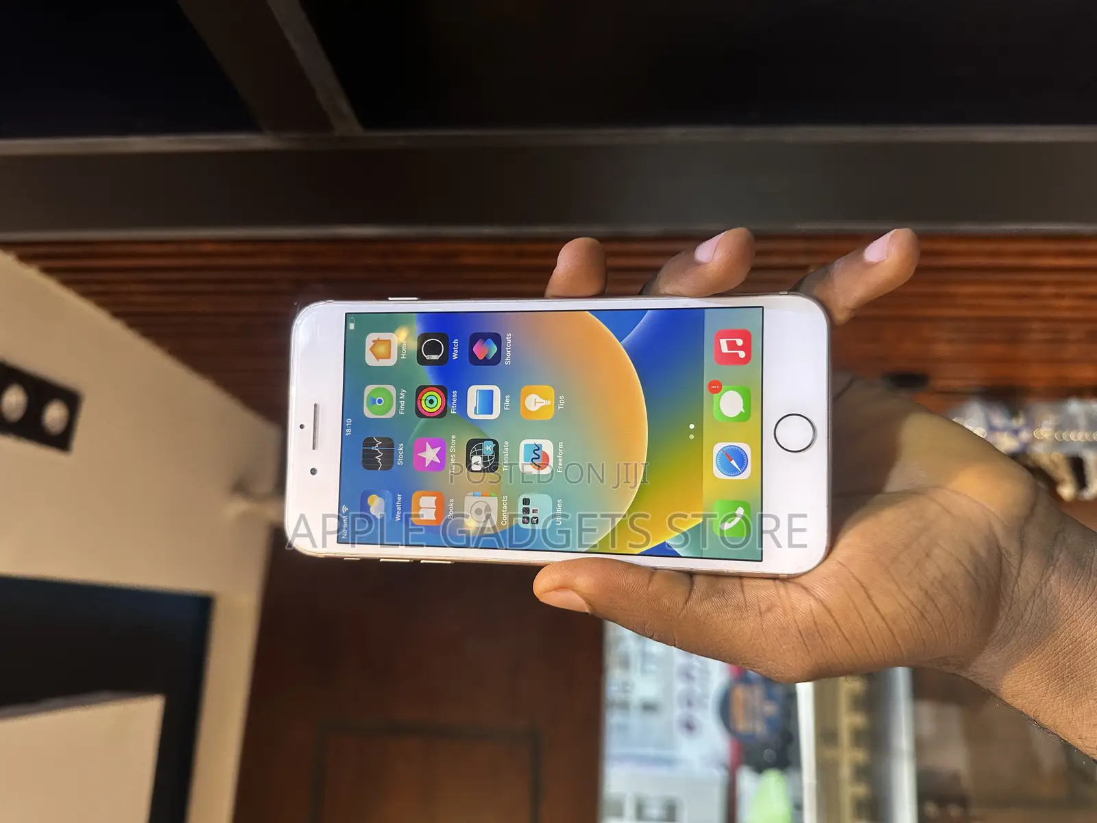 Apple iPhone 8 Plus 64 GB White