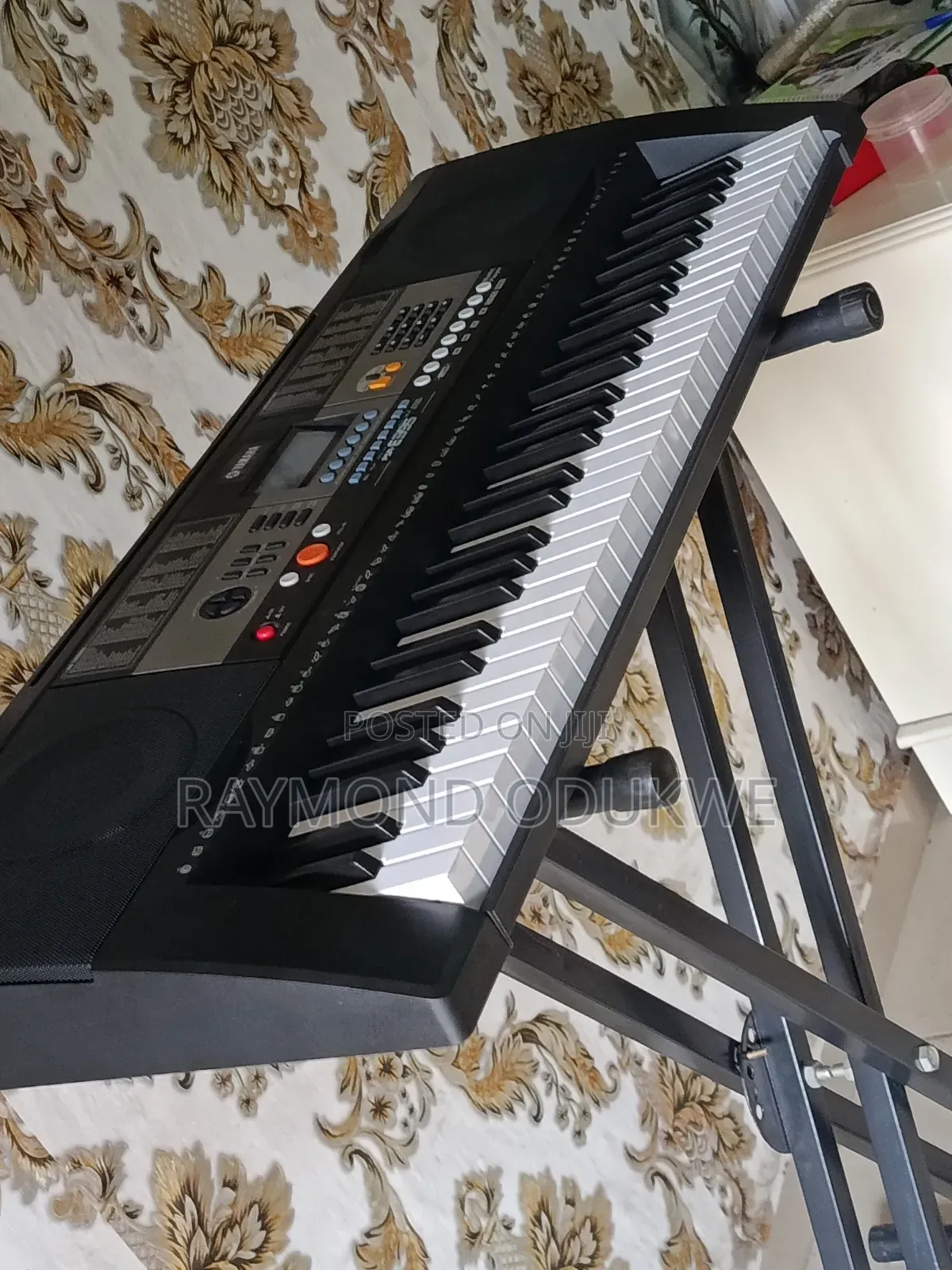 Standard Keyboard Piano With Adapter and Stand