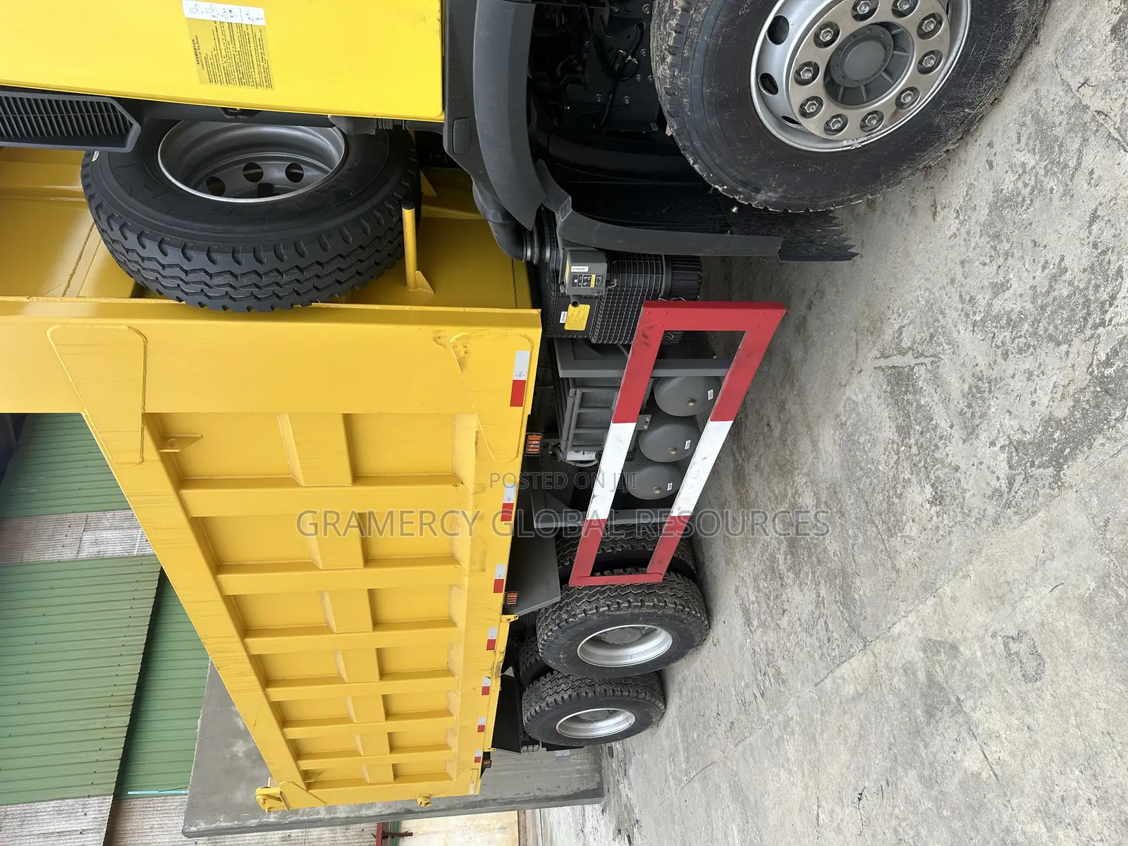 Brand New 2025 Howo 380hp Dump Truck Tipper -10 Tires