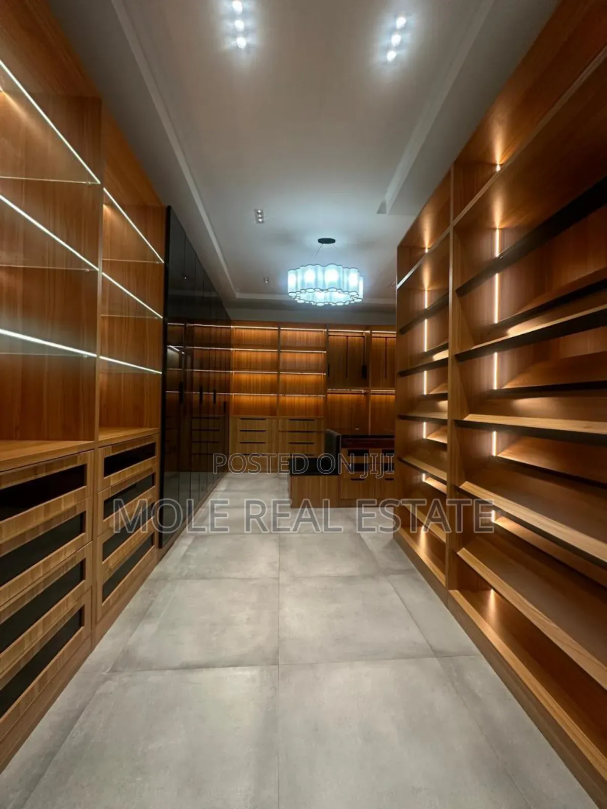 Furnished 6bdrm Duplex in Parkview, Ikoyi for sale