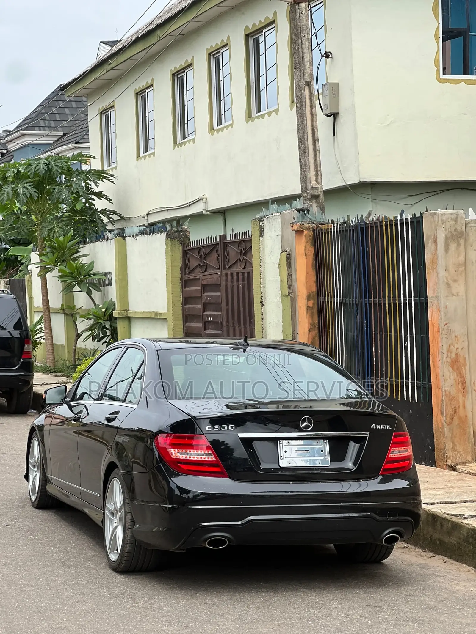 Mercedes-Benz C300 Luxury 4Matic Sedan AWD (3.5L 6cyl 7A) 2013 Black