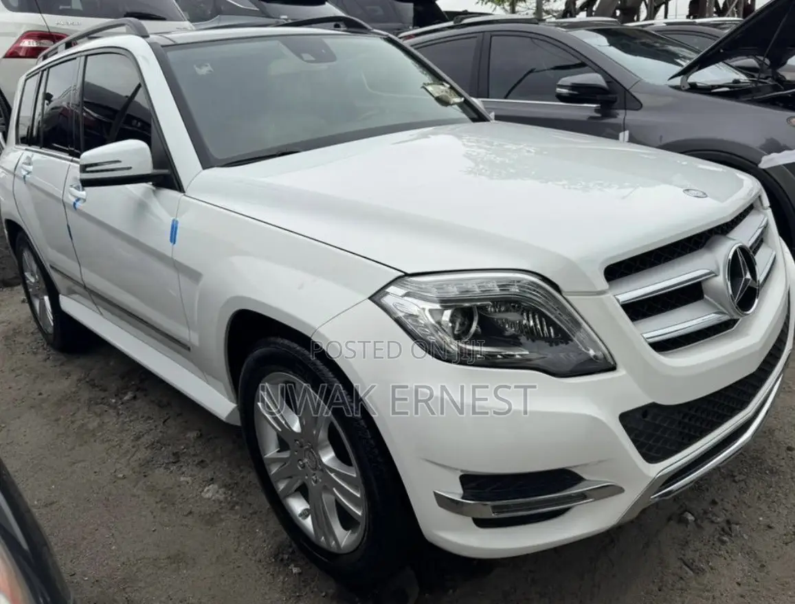 Mercedes-Benz GLK-Class 350 4MATIC 2014 White