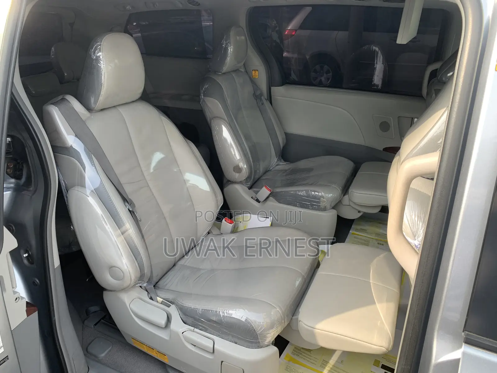 Toyota Sienna 2013 Silver