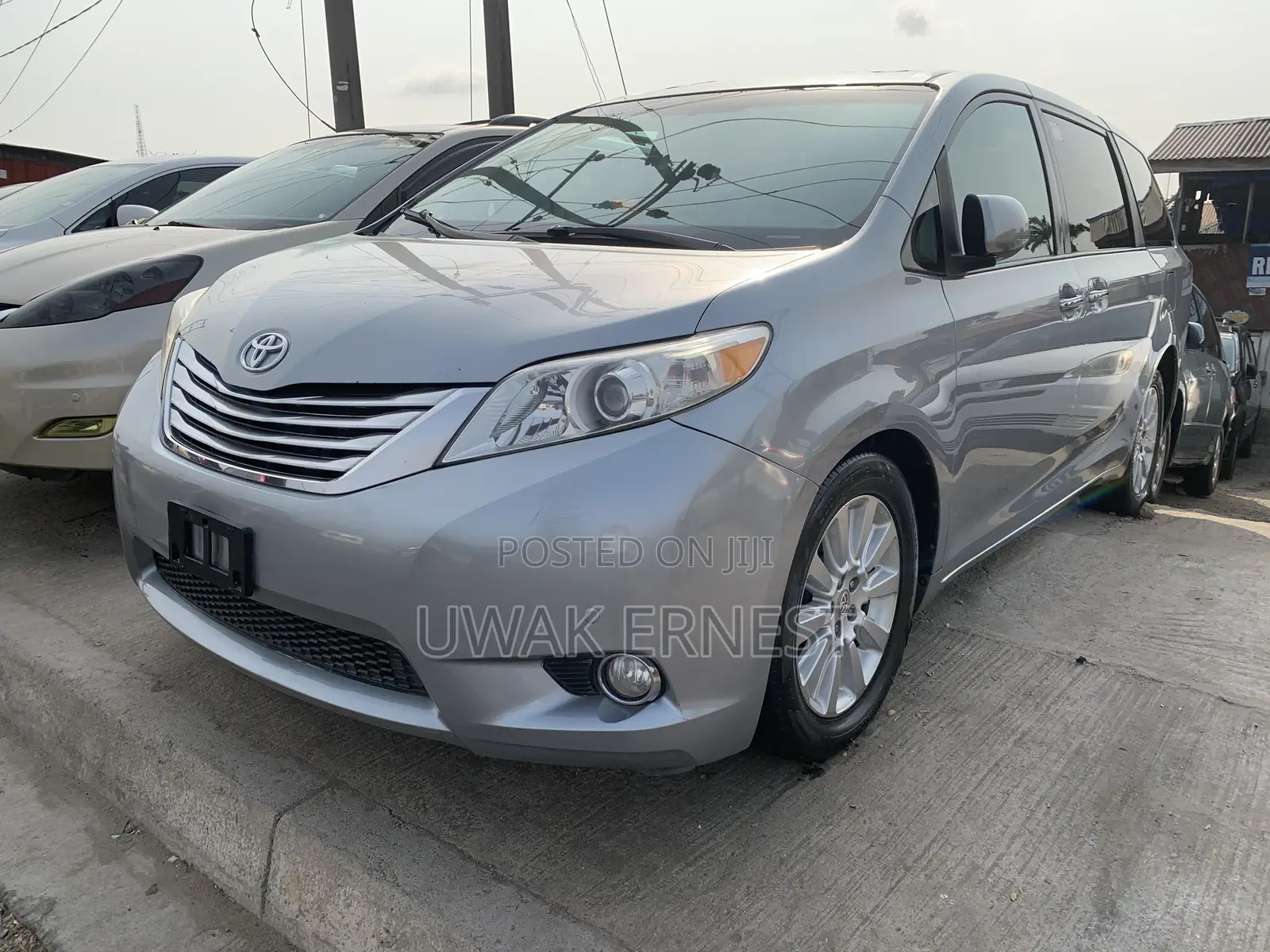 Toyota Sienna 2013 Silver