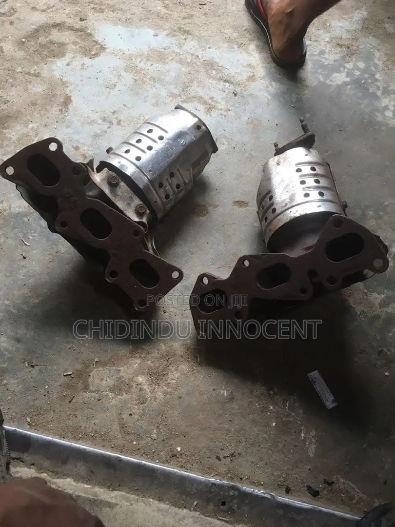 Manifold Engine Catalyst Hyundai Santa Fe 2008 Model