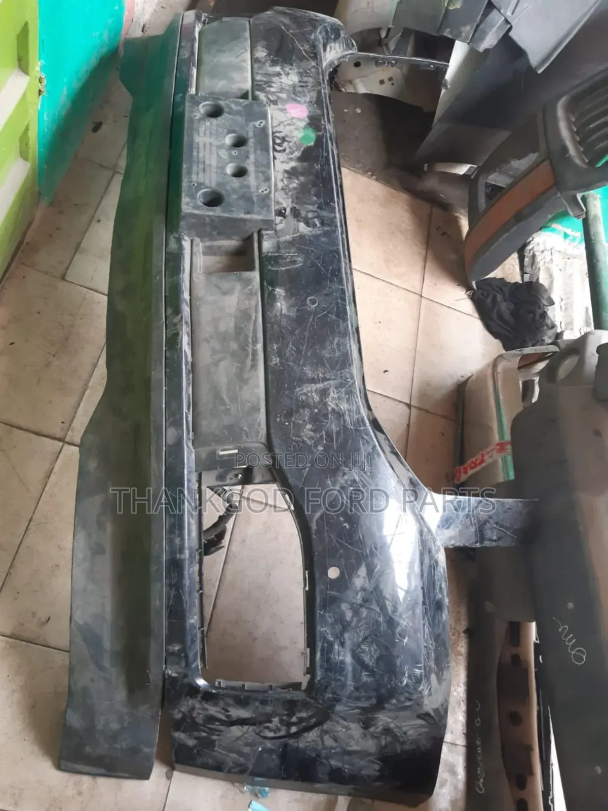 Bumper GMC Yukon 2015/2016/2017/2018 Up