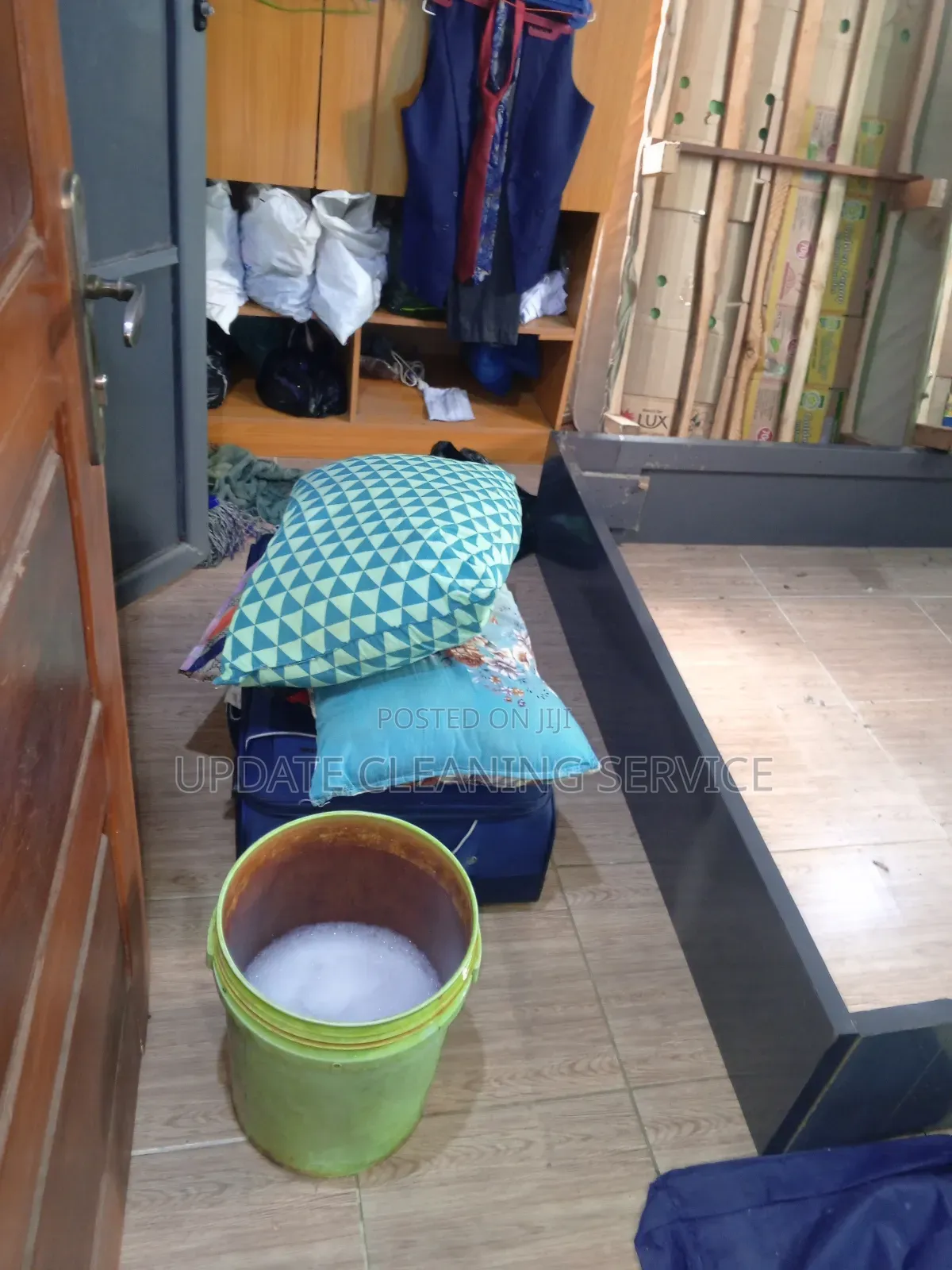 Book a Top Tier Deep Cleaning Sofa Cleaning Services