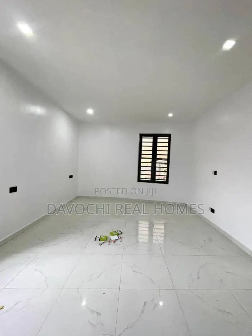 3bdrm Apartment in Freedom Way, Lekki for rent