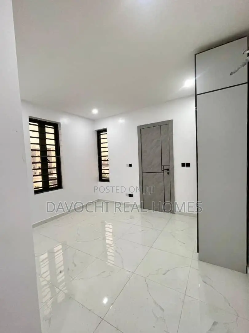 3bdrm Apartment in Freedom Way, Lekki for rent
