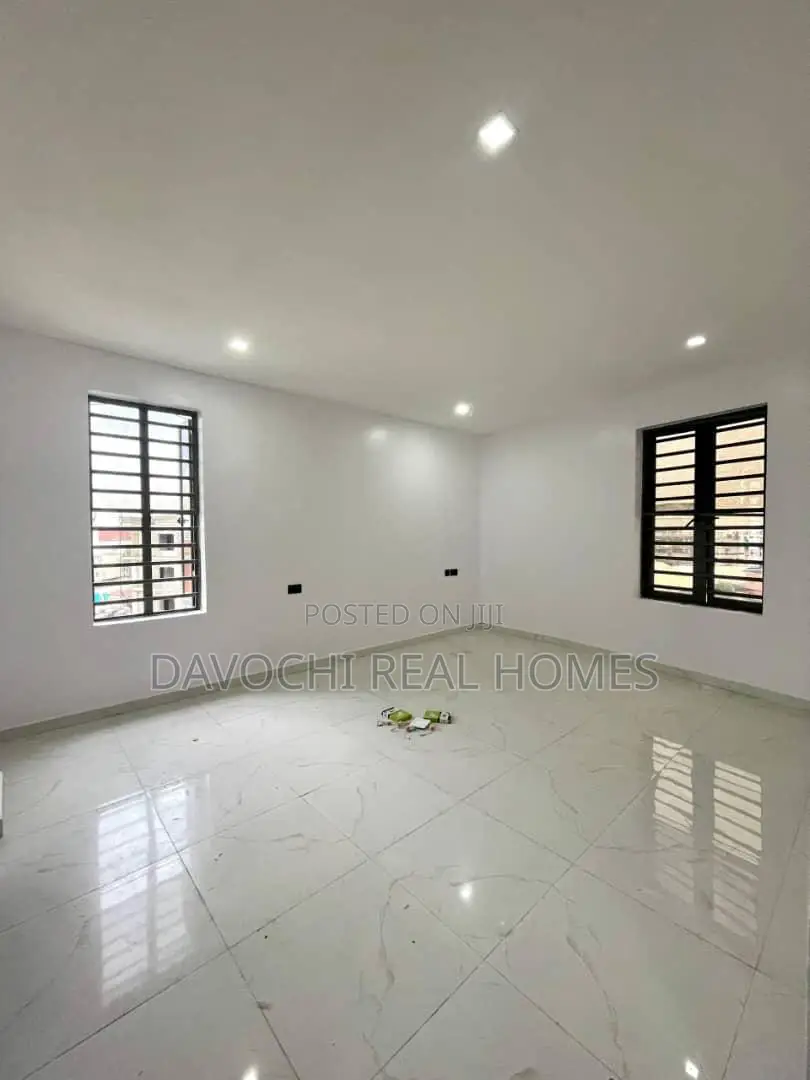 3bdrm Apartment in Freedom Way, Lekki for rent