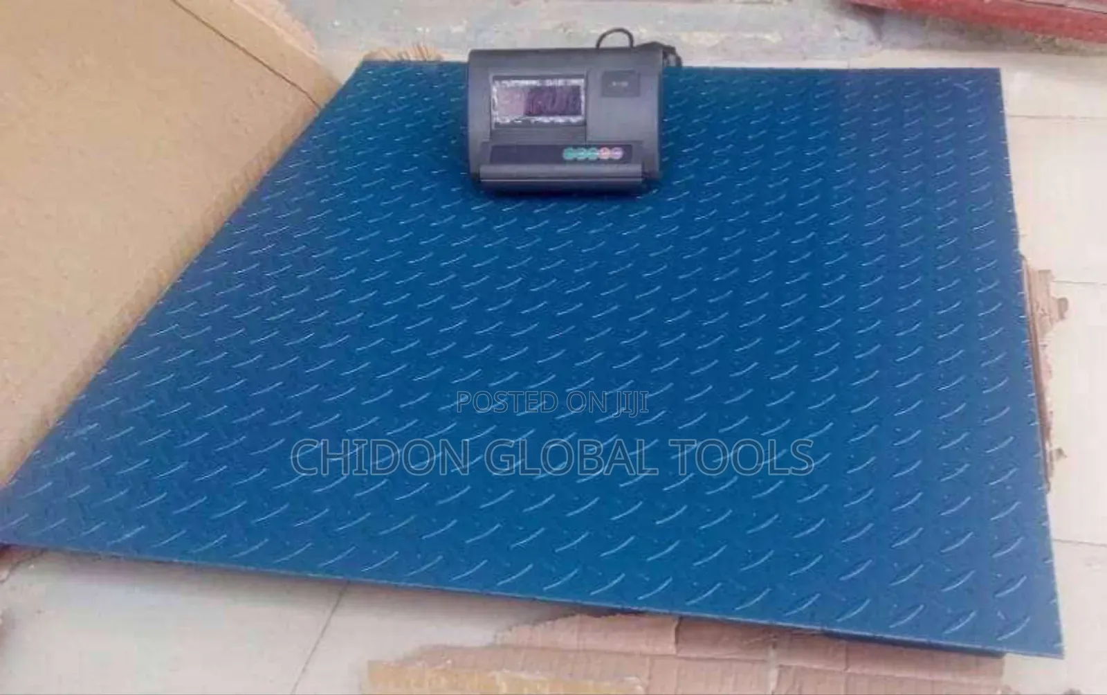 Floor Scale With a 12 Indicator