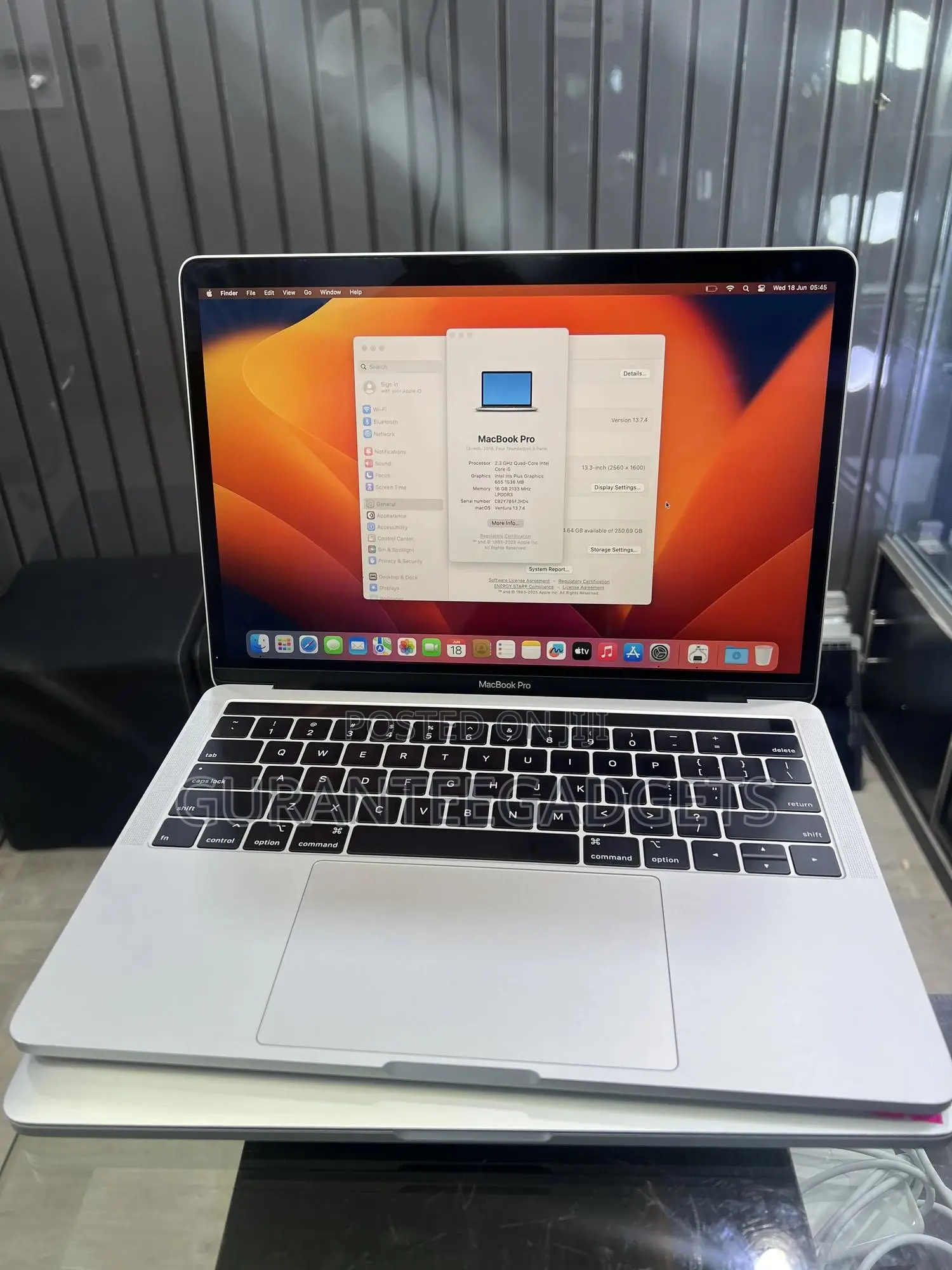 Laptop Apple MacBook Pro 2018 16GB Intel Core i5 SSD 256GB