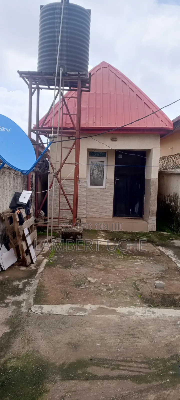5bdrm Block of Flats in Dutse-Alhaji for sale