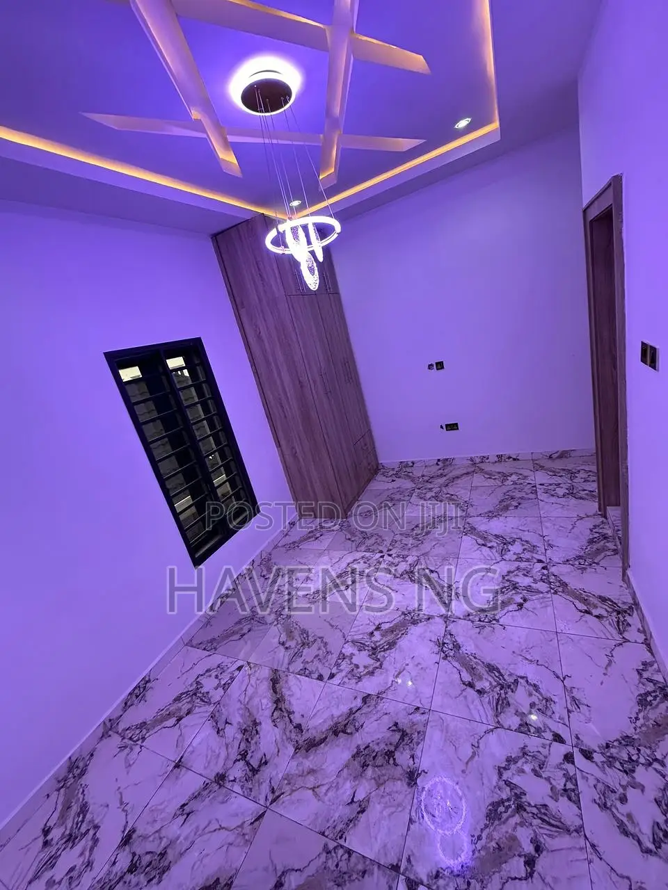 4bdrm Duplex in Life Camp for sale