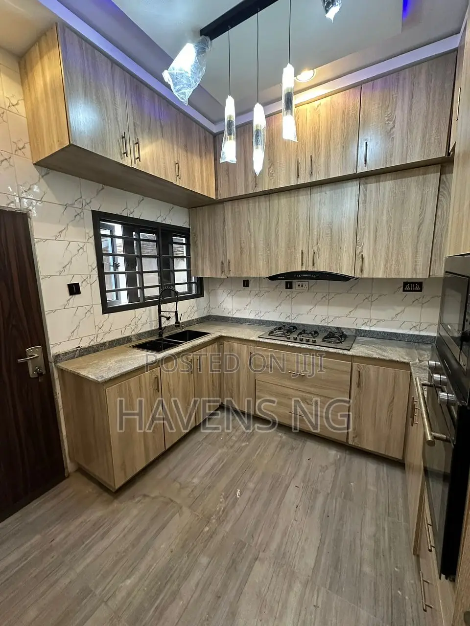 4bdrm Duplex in Life Camp for sale