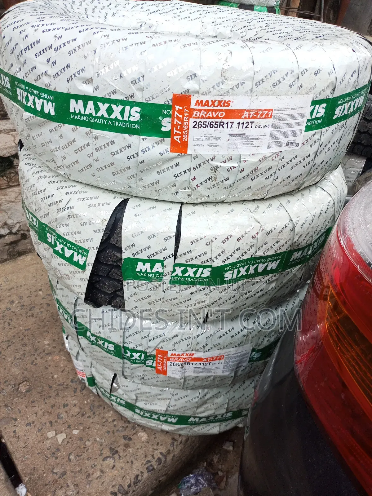 265/65/17 Maxxis Tire Original