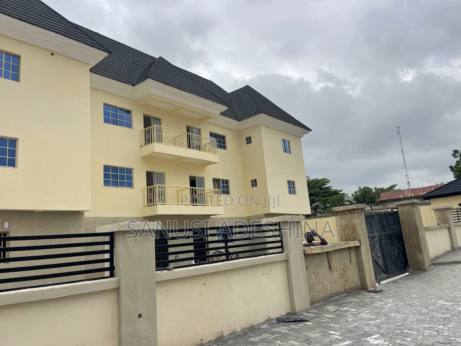2bdrm Block of Flats in Jahi Gilmore,Fct for rent