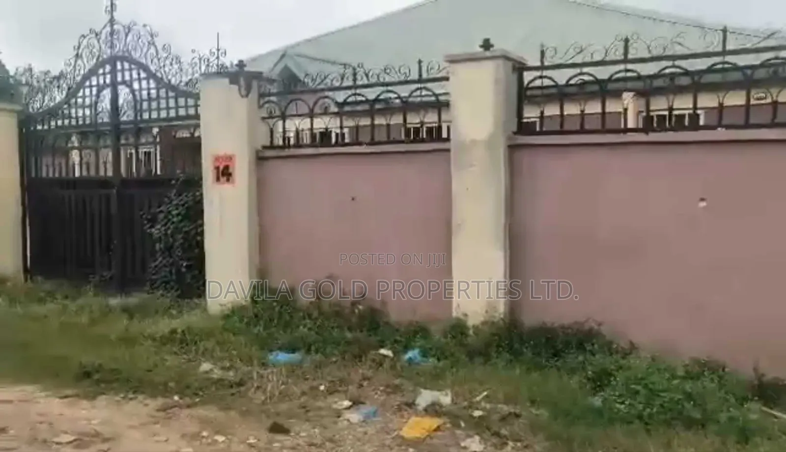 5bdrm Bungalow in Benin City for sale