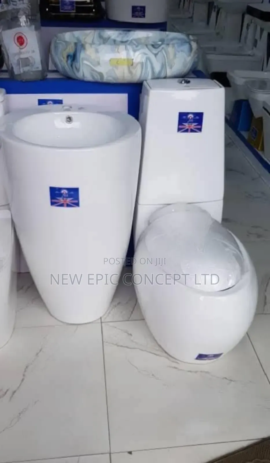 England Egg Shap Toilet Set