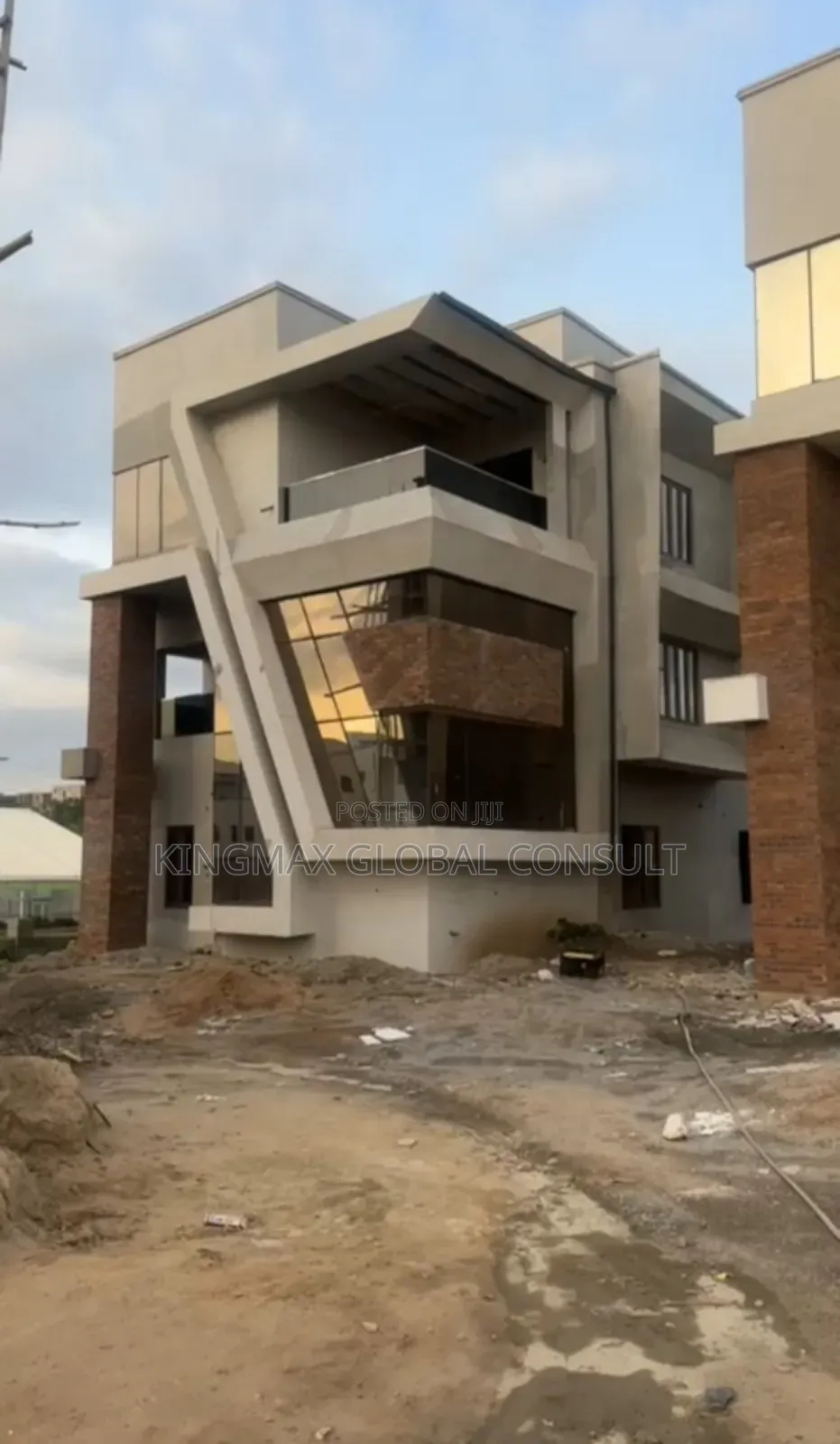 5bdrm Apartment in Guzape District for sale