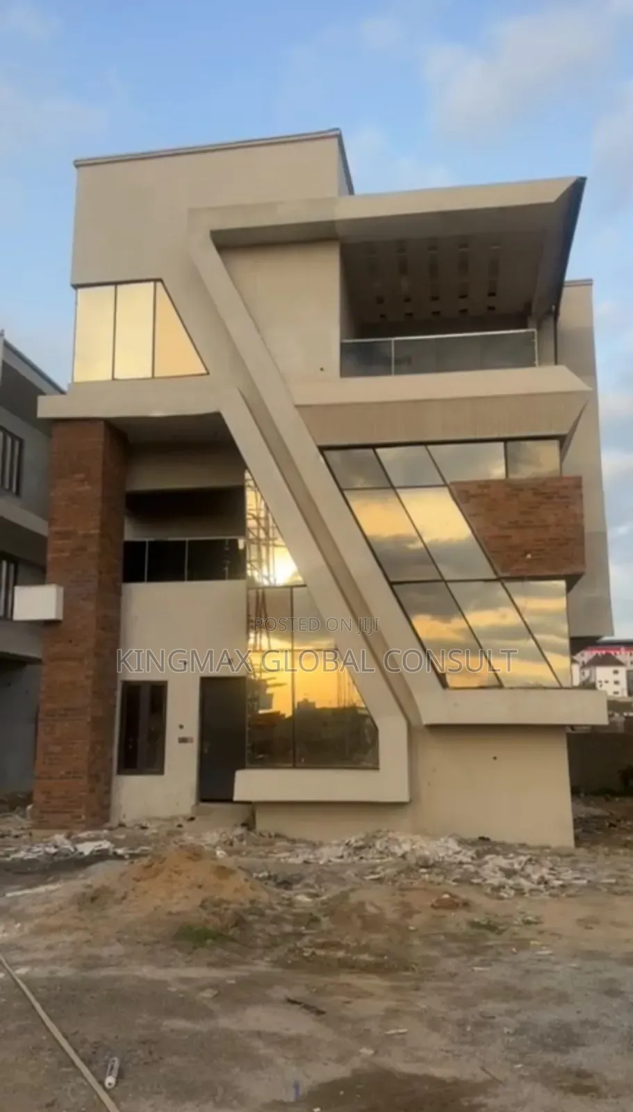 5bdrm Apartment in Guzape District for sale
