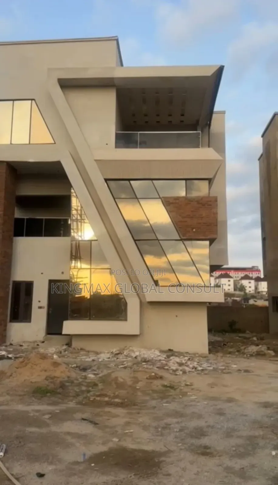 5bdrm Apartment in Guzape District for sale