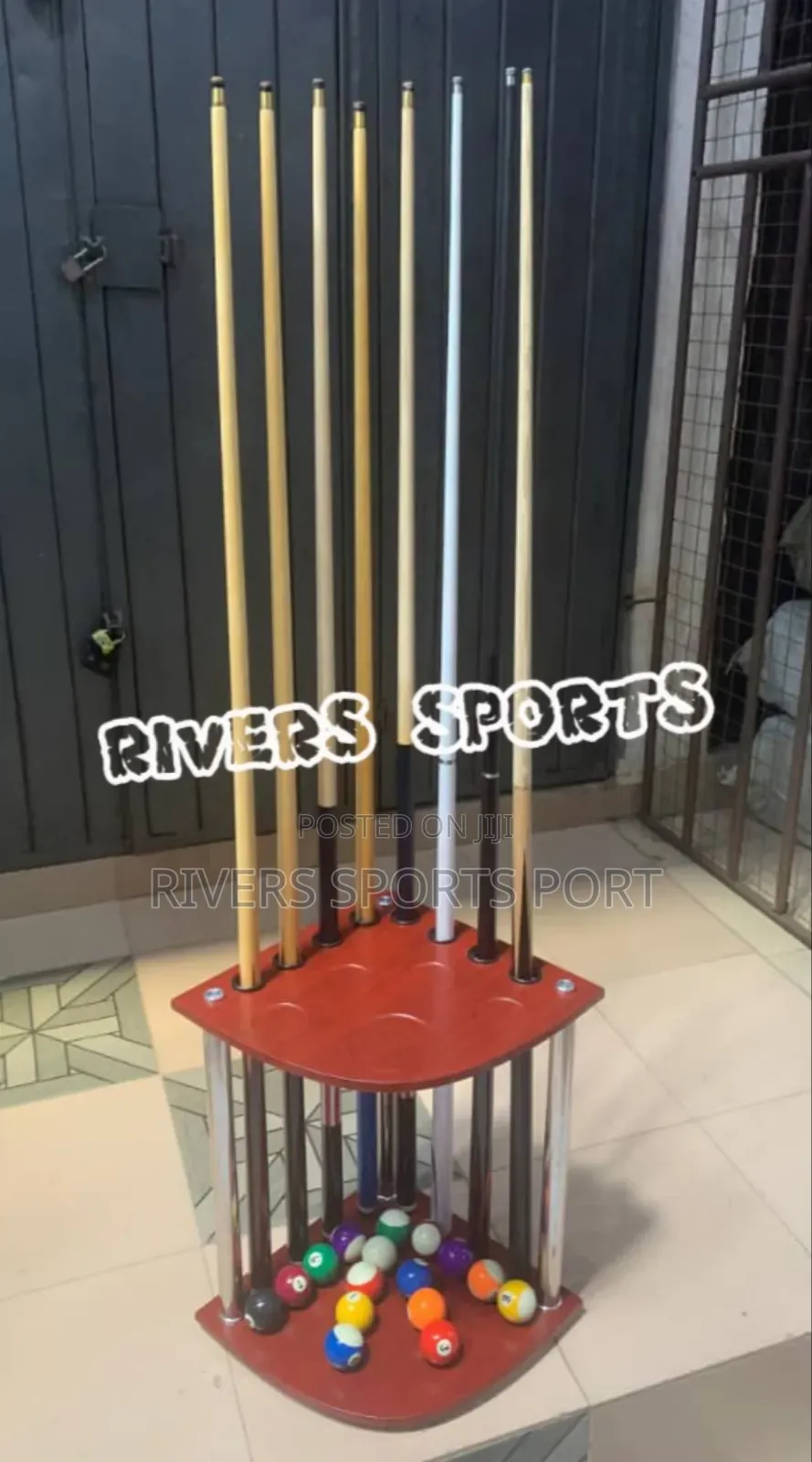 8 Stick Snooker Cue Stick Stand/Hanger With Ball and Drink Holder