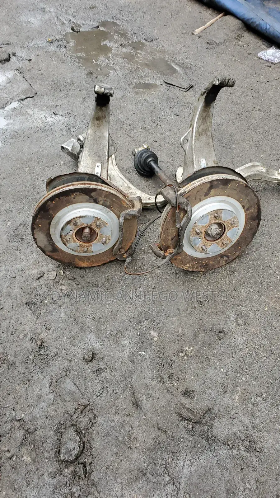 Infiniti M37x Hub and Lower Arm