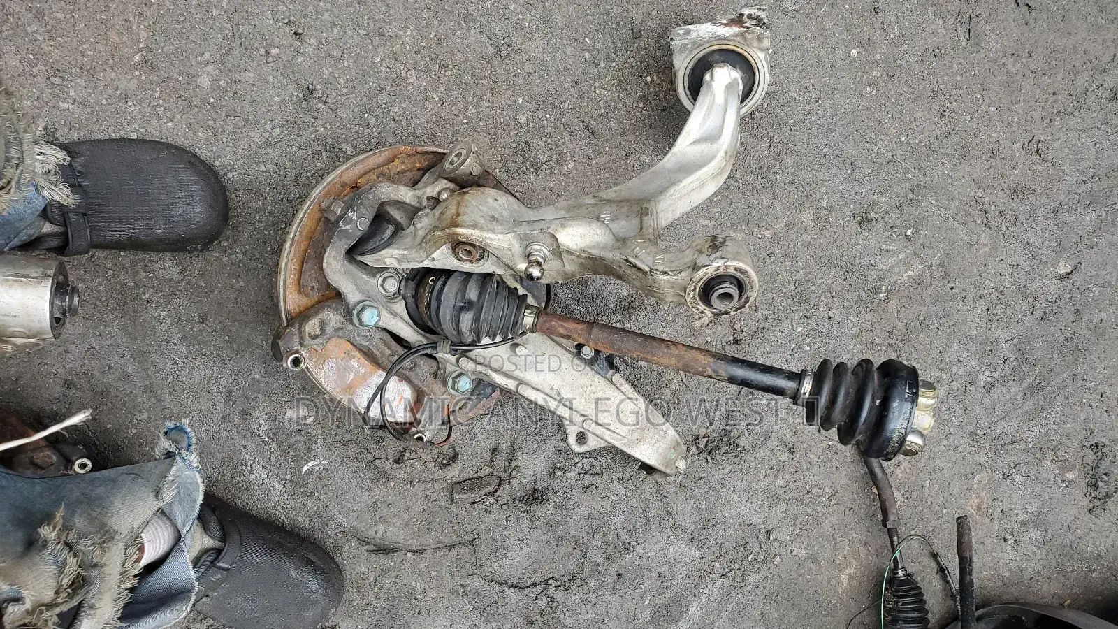 Infiniti M37x Hub and Lower Arm