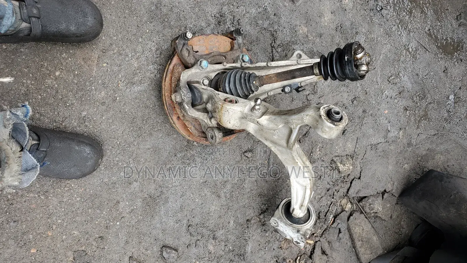 Infiniti M37x Hub and Lower Arm