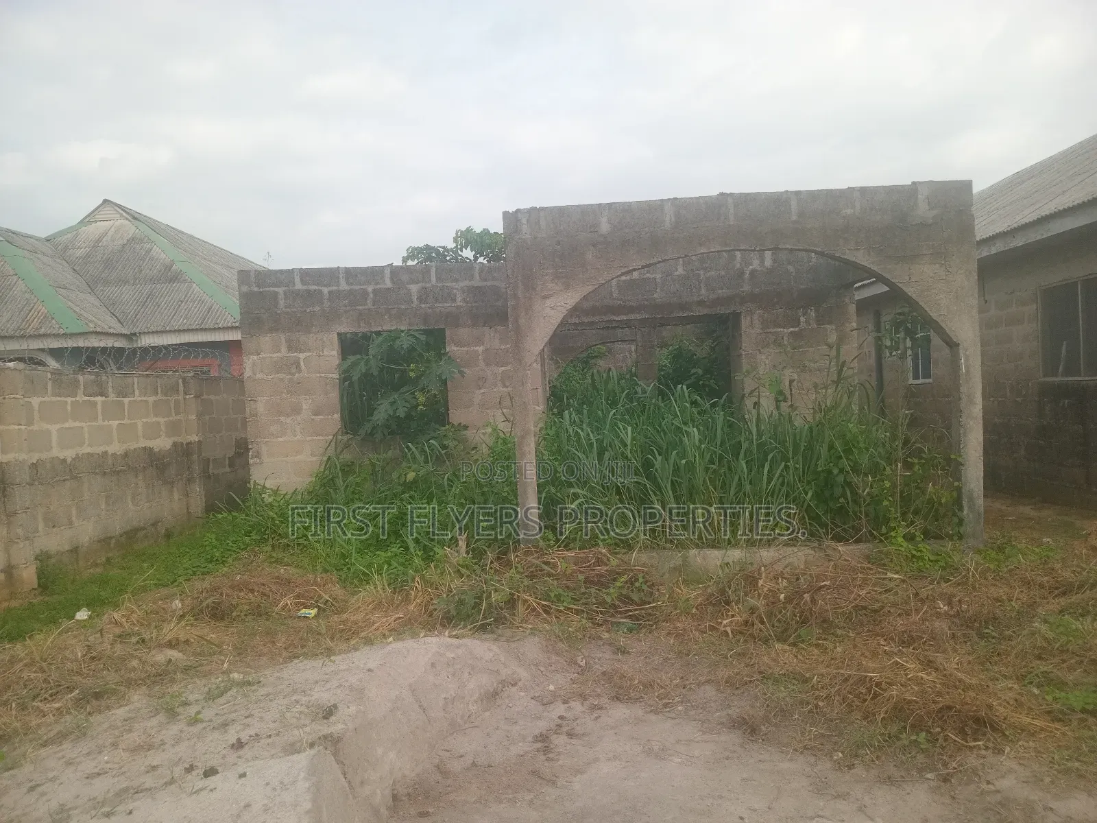 2bdrm Bungalow in Iju Love Estate Ota for sale