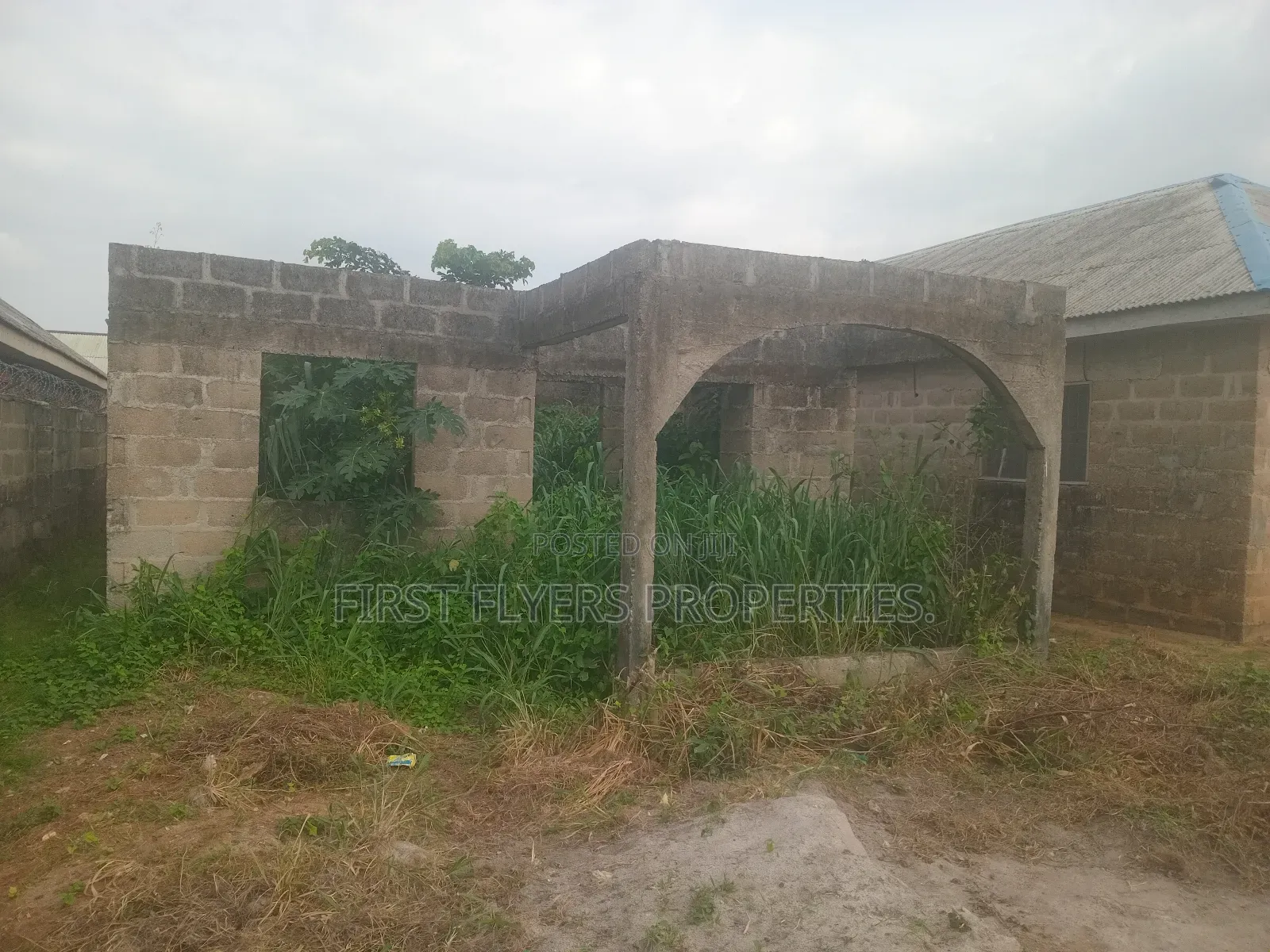 2bdrm Bungalow in Iju Love Estate Ota for sale