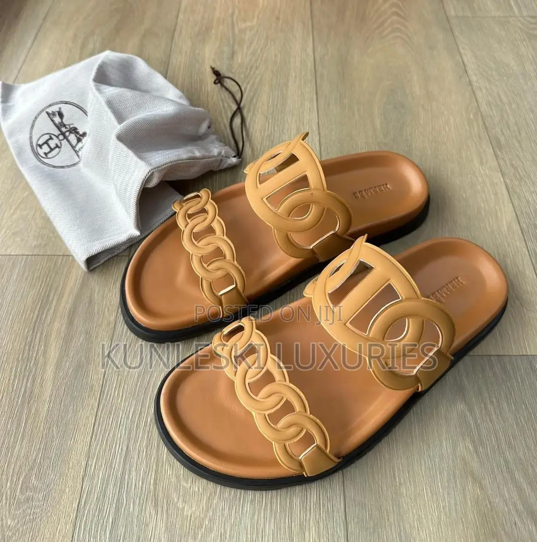 Original Hermes Design Leather Slippers