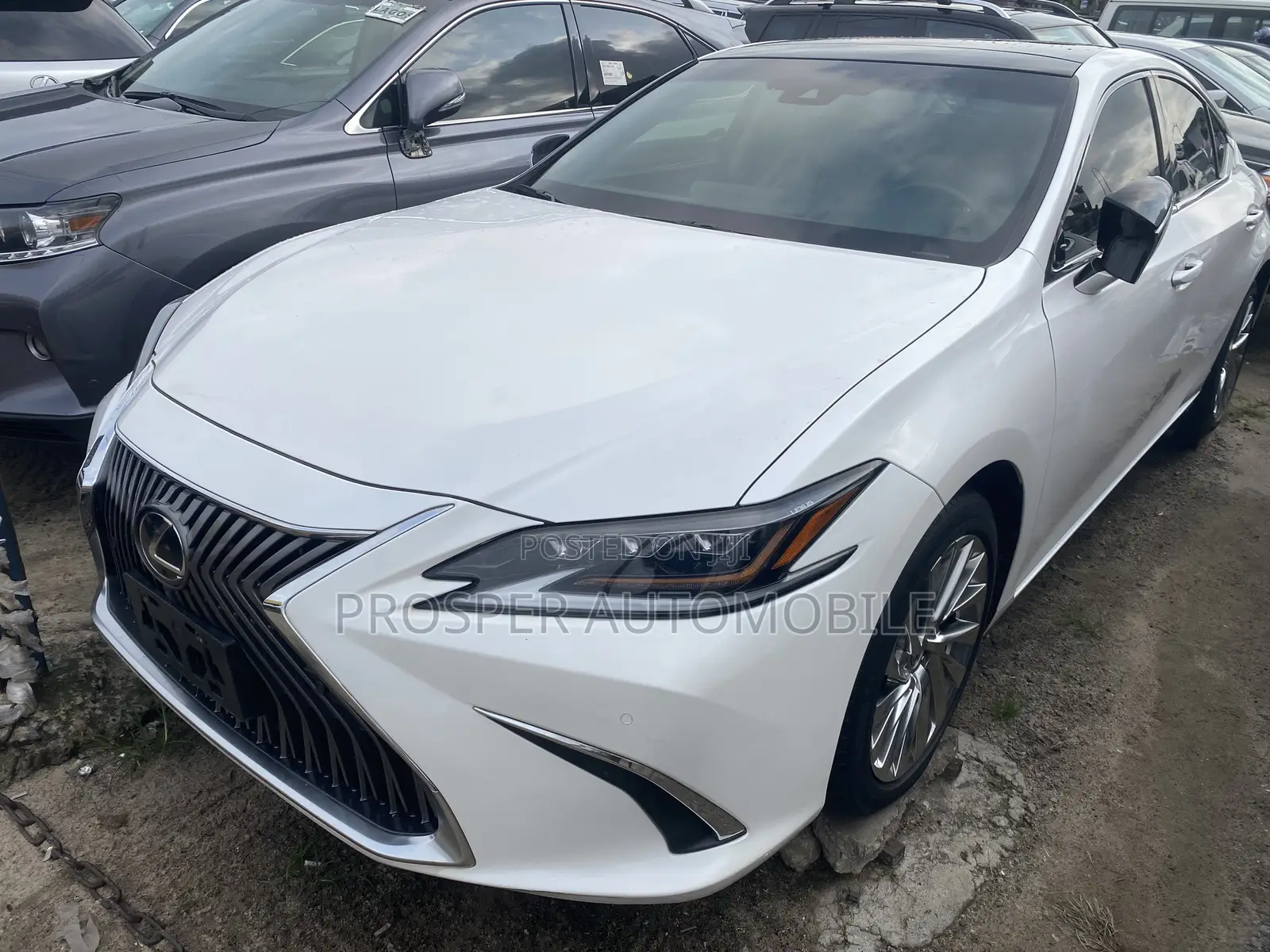 Lexus ES 350 Luxury 2021 White
