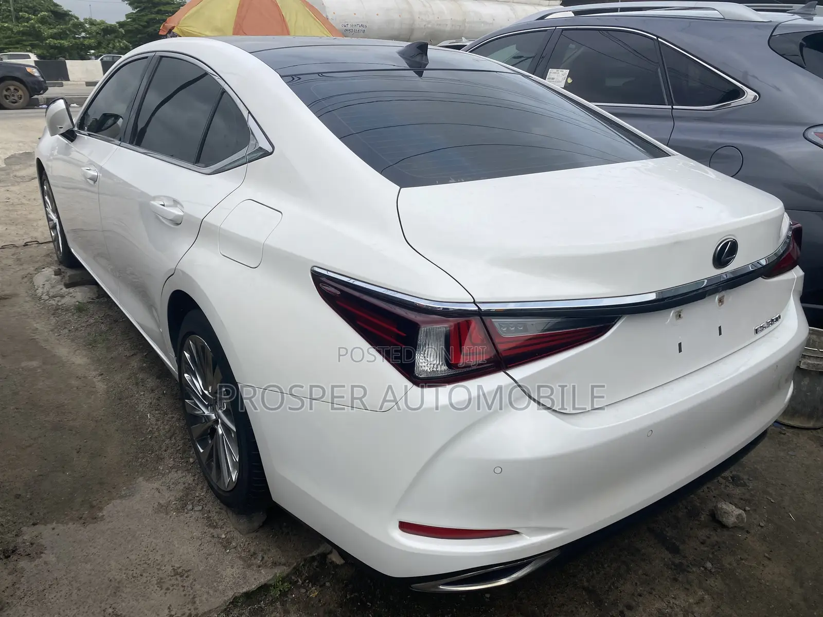 Lexus ES 350 Luxury 2021 White