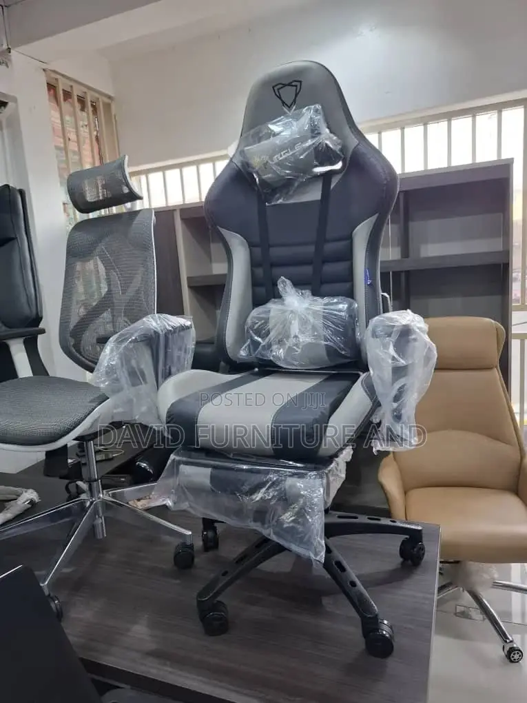 Revolving Gaming Chair