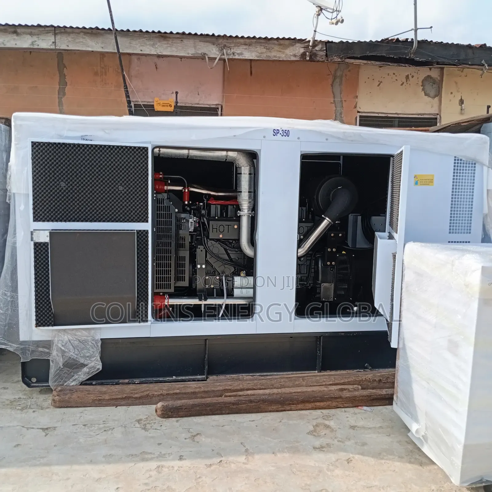 350 Kva Uk Perkins Soundproof Copper Coil Generator