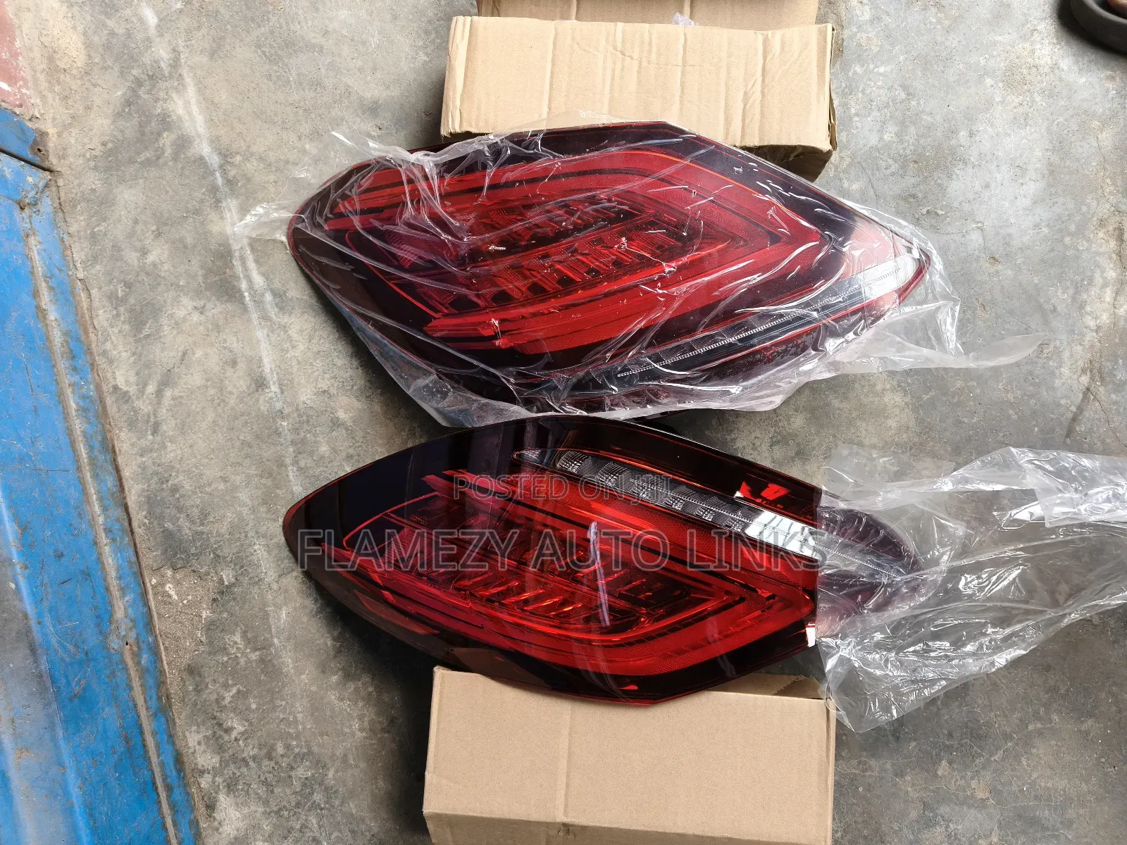 C300 2018 Rear Light (205)