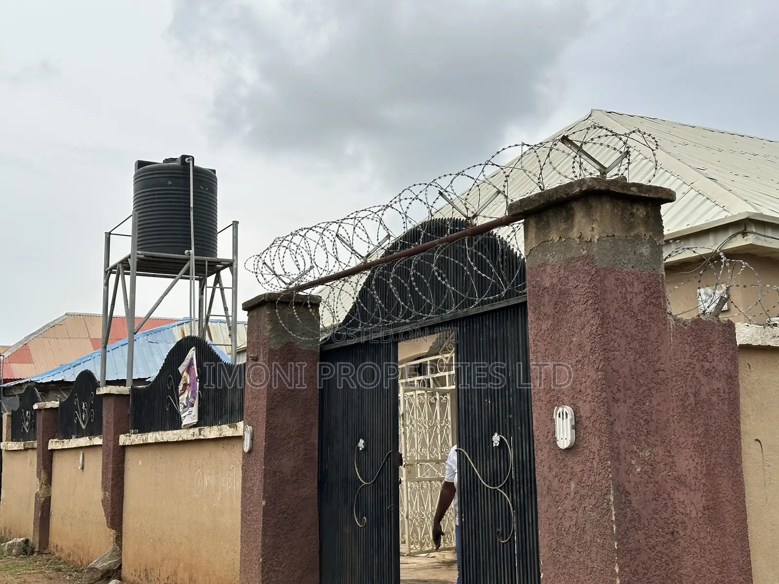3bdrm Bungalow in Obasajo Road, Dutse-Alhaji for rent